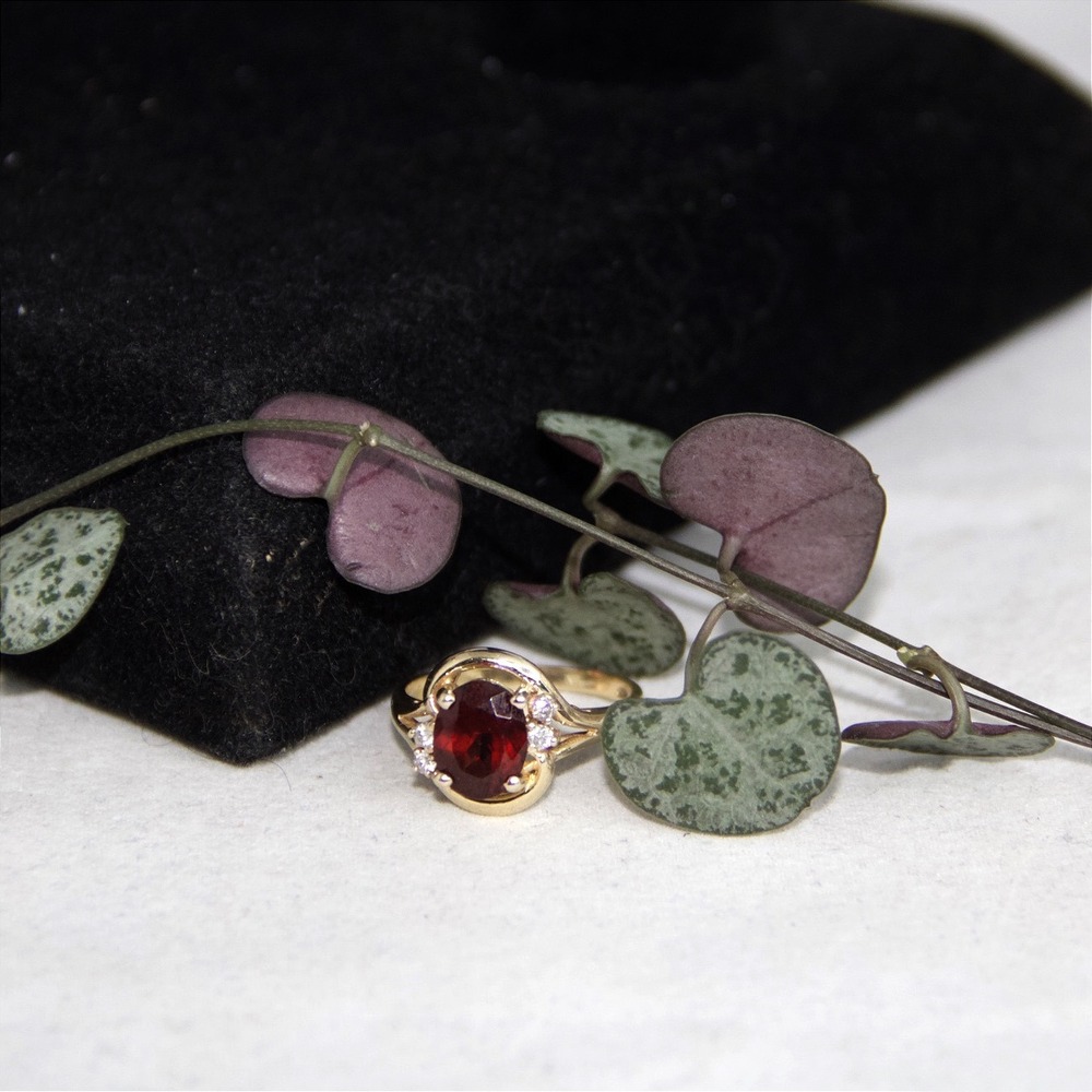 14K Yellow Gold Oval Red Garnet and Diamond Accent Bypass Ring Size 7.25